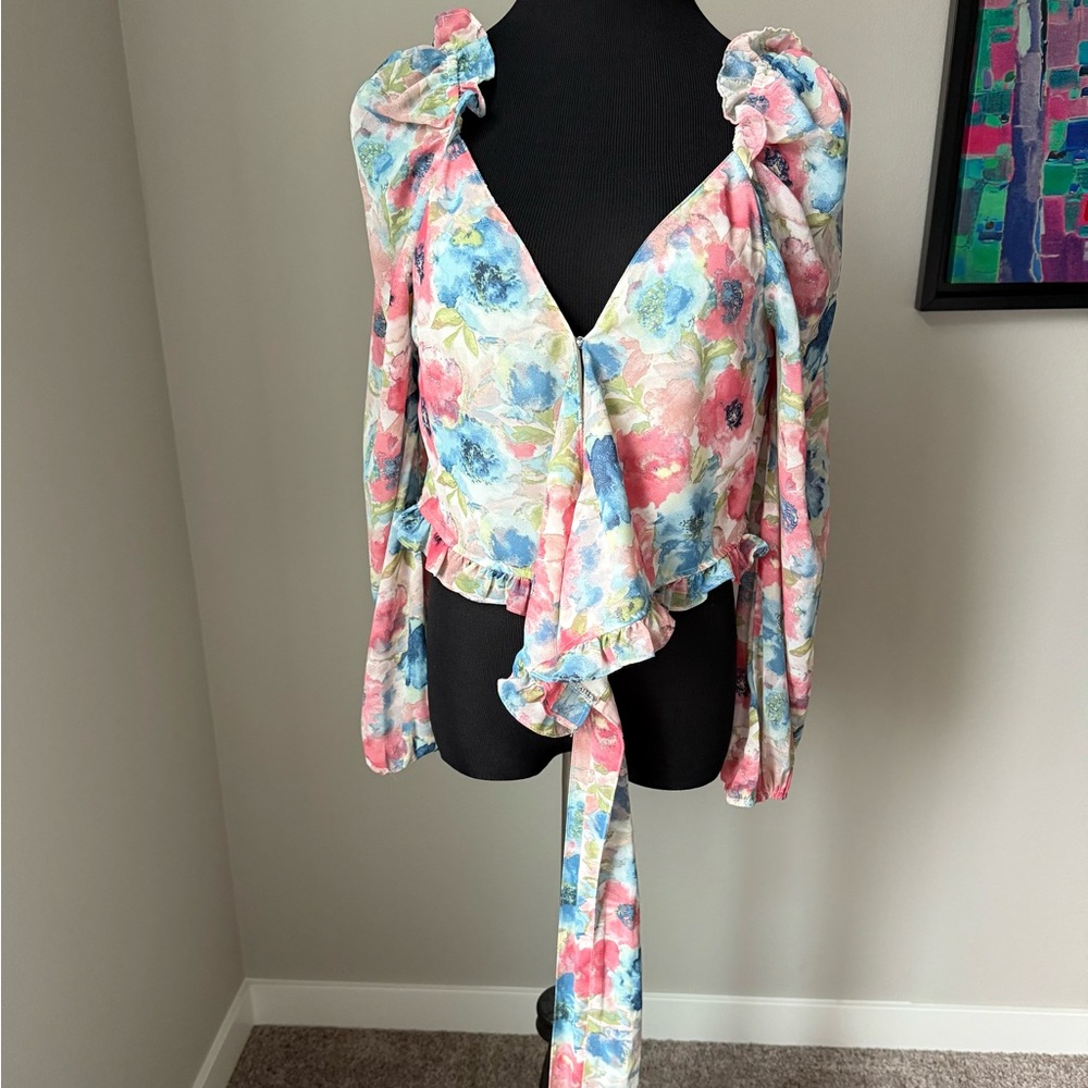 Vici Floral Wrap Blouse - Picture 6 of 8